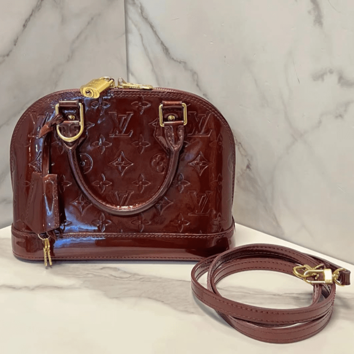 Louis Vuitton Alma Luxury Bag 23cm Patent Leather