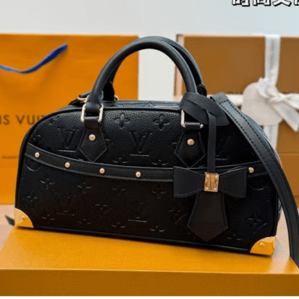 Louis Vuitton X Murakami Handbag East West Black 27cm
