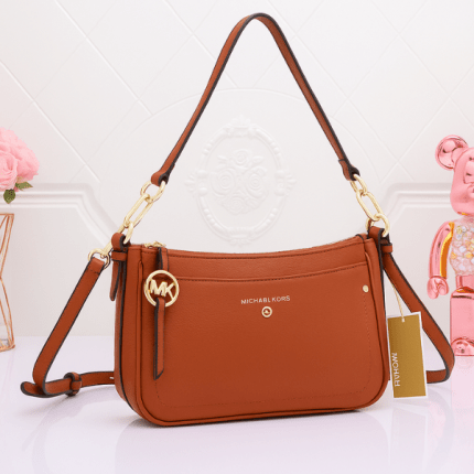 Michael Kors Jet Set Charm Medium Top Zip Pochette Crossbody Brown