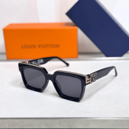 Louis Vuitton Men Sunglasses Black and Silver Square Frame