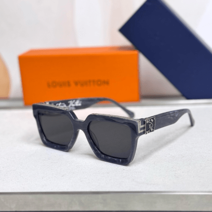 Louis Vuitton Men Sunglasses Black and Silver Square Frame
