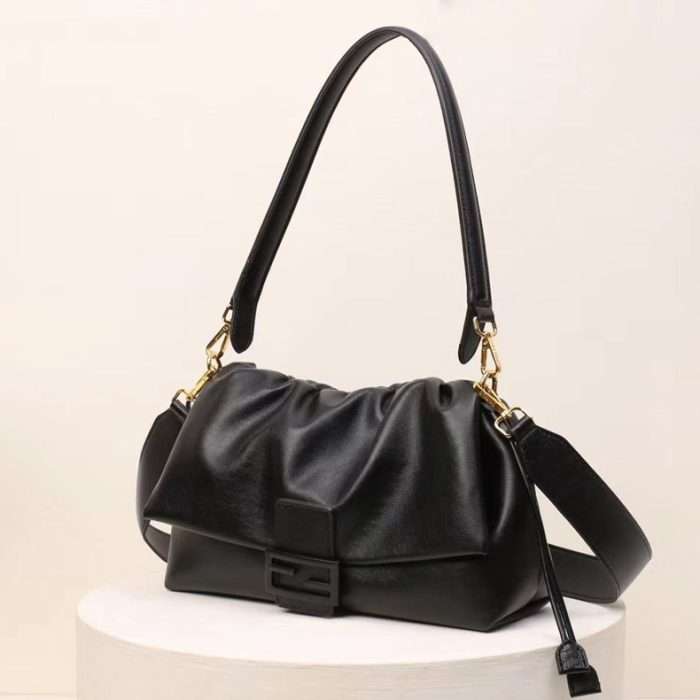 Fendi Mamma Baguette Black