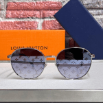 Louis Vuitton Conspiration Monogram Photochromique Pilote Sunglasses Dark Grey