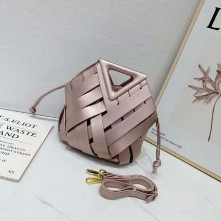 Bottega Veneta Crossbody Bucket Hand Bag With 23x17x25cm Pink