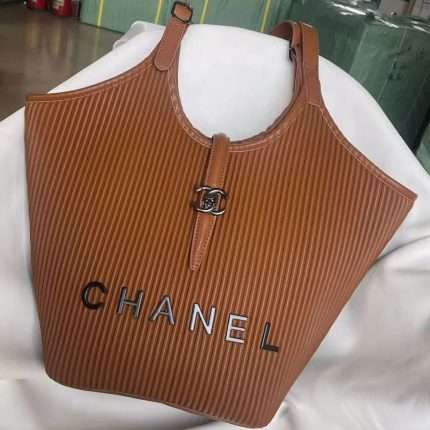 Chanel Women's Shoulder Hand Bag Tan