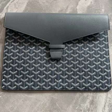Goyard Chevron Clutch Pouch Purse Gray