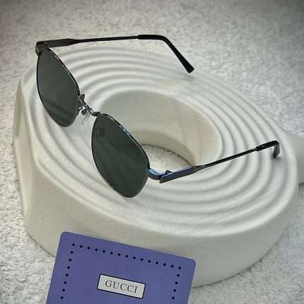 Gucci Round Sunglasses Black - Gray Lenses