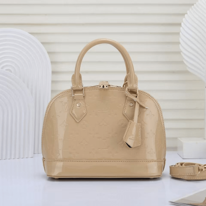 Louis Vuitton Alma Luxury Bag 23cm Patent Leather Biege
